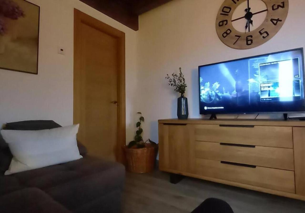 Casa Vacacional La Belluga Apartment Canales  Luaran gambar